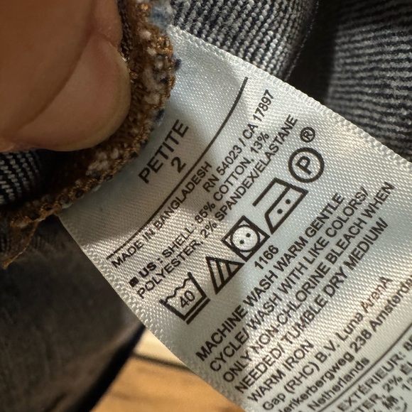 BNWT Banana Republic Dark Blue Denim Split front Skirt size 2P $90 - Picture 8 of 8